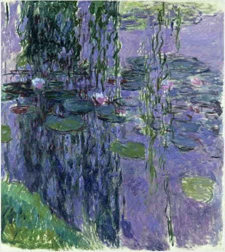 Dark willow foliage hangs down on the left over a violet pond with green lily pads, pink flowers, thin willow strands and a green bank at lower left — Claude Monet, Nymphéas, 1916–19