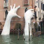 Support - Lorenzo Quinn - 2017 - Venice | Academia Aesthetics